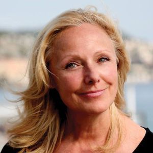 Meet your Posher, Hillary